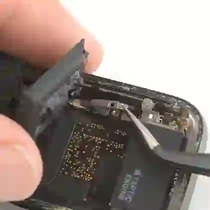 Thay pin Apple Watch Series 5 6